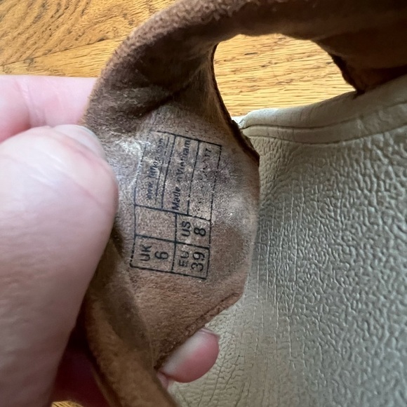 FitFlop Brown Flip Flops Size 8 - Picture 2 of 10